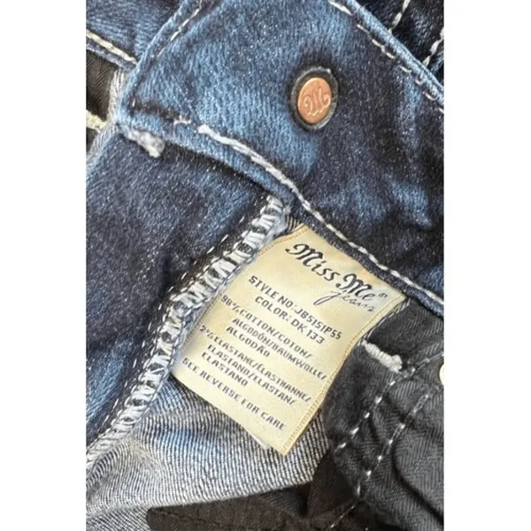 Miss Me Mid Rise Boyfriend Capri Dark Wash‎ Blue Jeans 25 Western Casual - Image 4