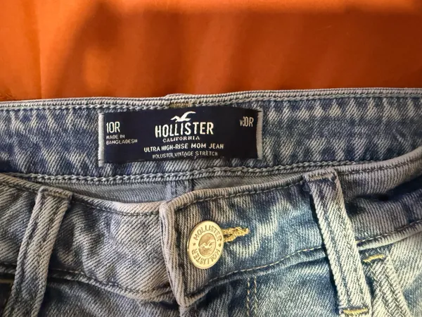 Hollister Jeans - Image 3