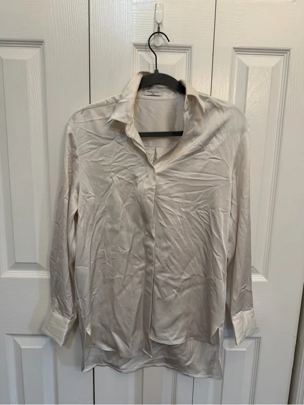 Aritzia Babaton Industry Satin Shirt Cream Size XXS - Image 2