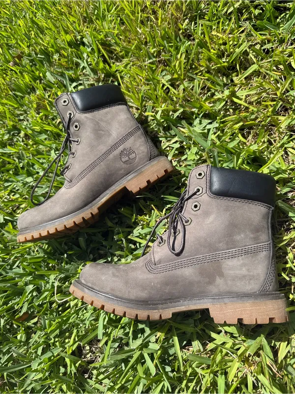 Timberland Premium 6 in Waterproof Boot Medium Grey Nubuck Size 6 - Image 5
