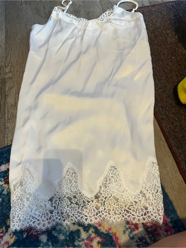 Wilfred Women's White Lace-Trim Slip - Image 4
