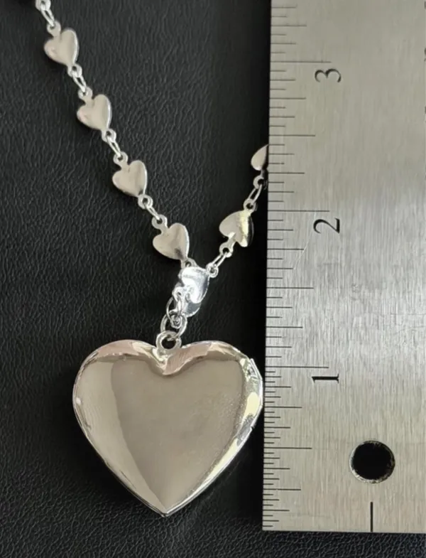 Vintage-Style Engraved Silver Heart Locket Necklace w/Tiny Hearts Link Chain 🩶 - Image 4