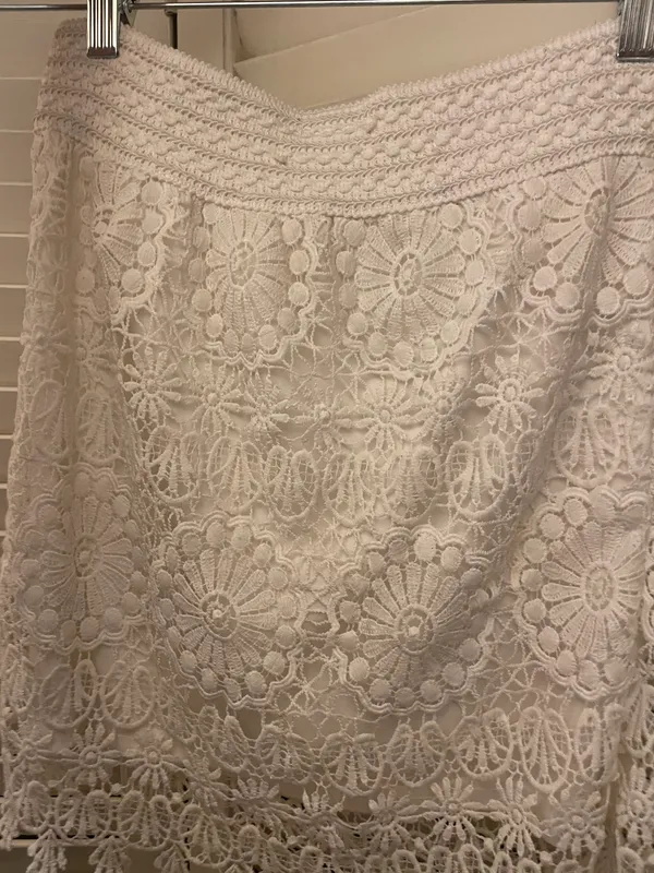 TJ Maxx Lace White Skirt - Image 4
