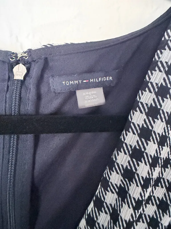Tommy Hilfiger Dress Women’s 6 - Image 4