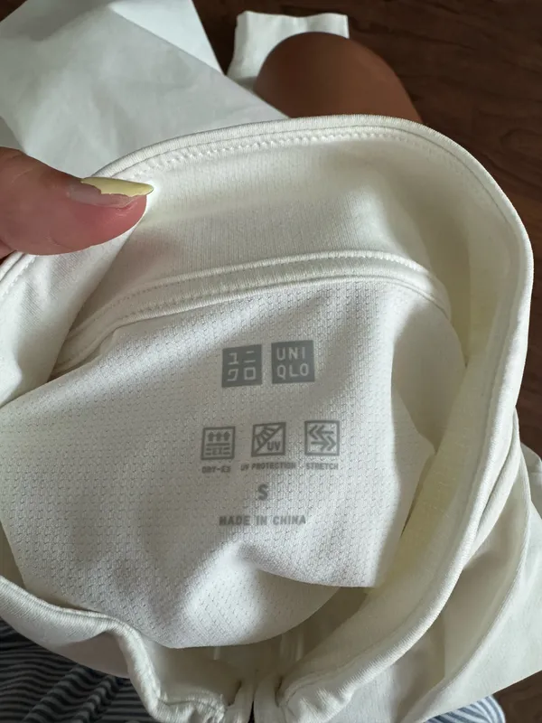Uniqlo Men’s Shirt - Image 3