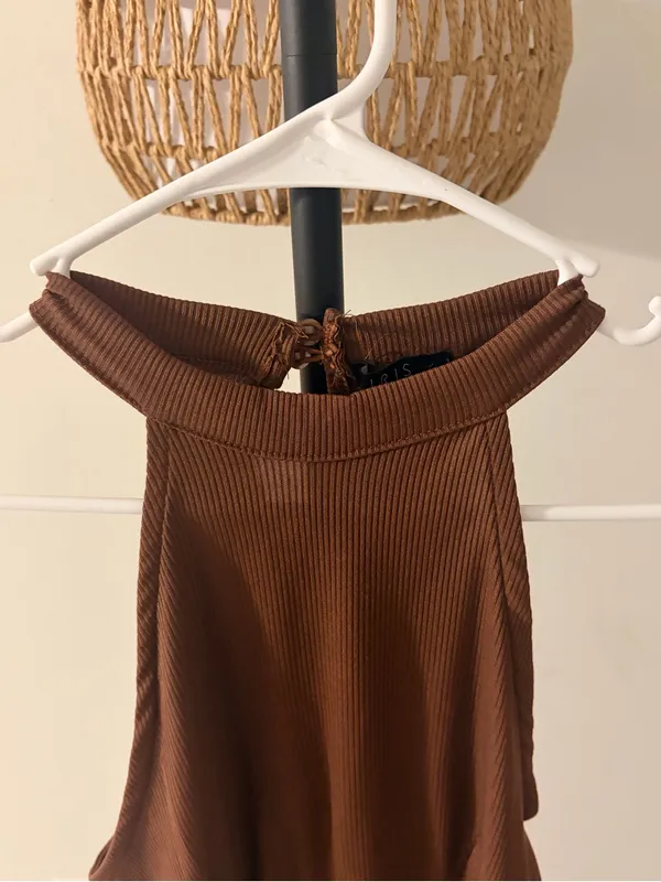 Iris Brown Ribbed Halter Top with Sheer Hem - Image 2