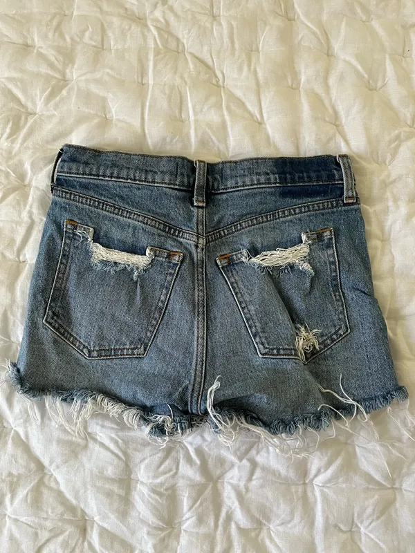 Abercrombie & Fitch Shorts - Image 2