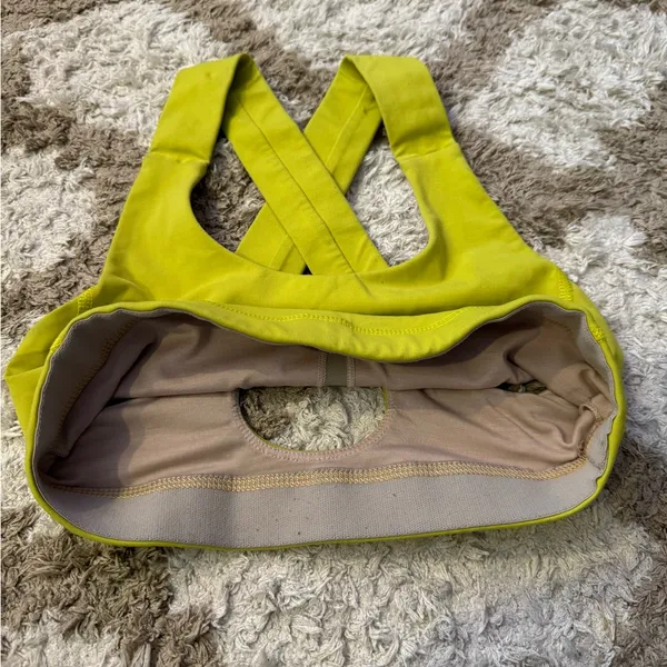 🛎️ Clearance Size 4 Lululemon All Sport Bra (Yellow Color) - Image 2
