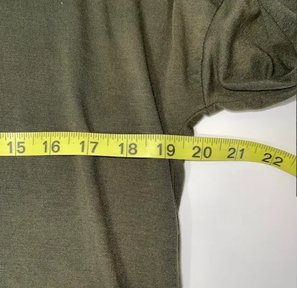 Garage Cropped Tee Solid Olive Green Long Sleeve Crew Neck Basic - Image 7