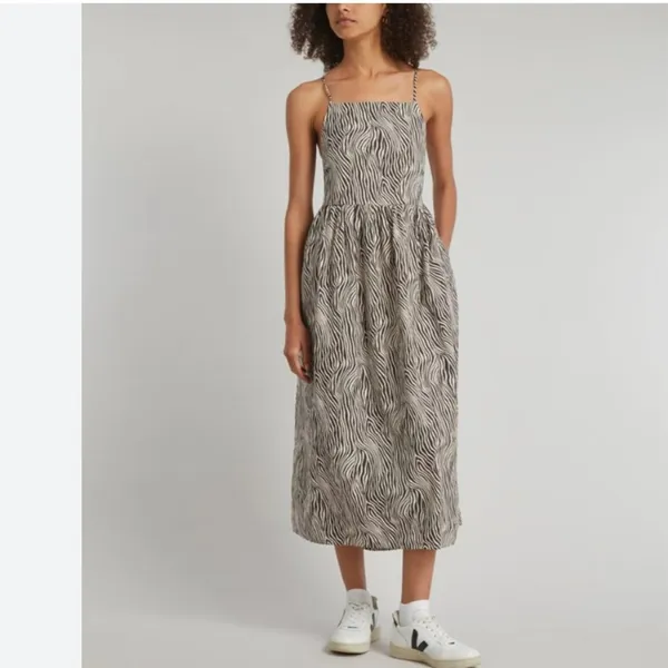 NWT LEVI'S Amilijia Dress Zebra Print Oversized - Image 3