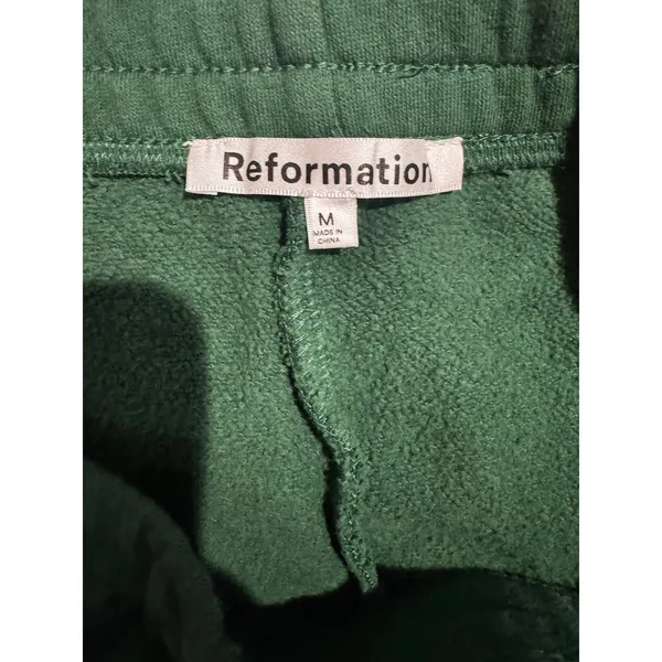 Reformation Green Fleece Sweat Athletic Shorts Size M - Image 3