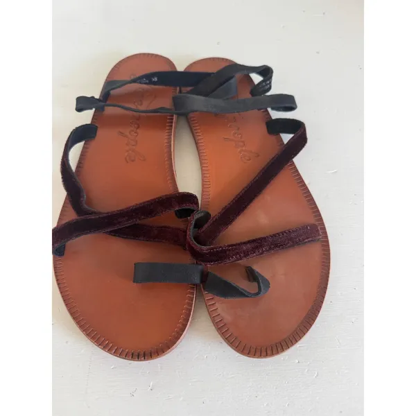 Free People Isle of Capri velvet sandals size 38 (7.5) - Image 4