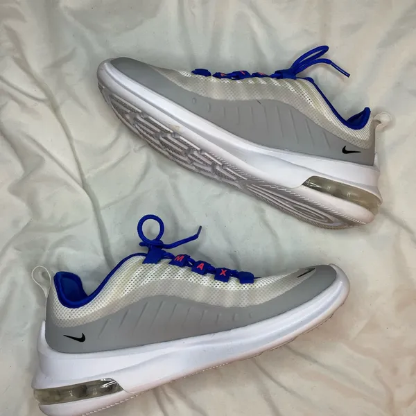 Nike Air Max Axis White /‎ Grey / Blue – Women’s 6 - Image 3