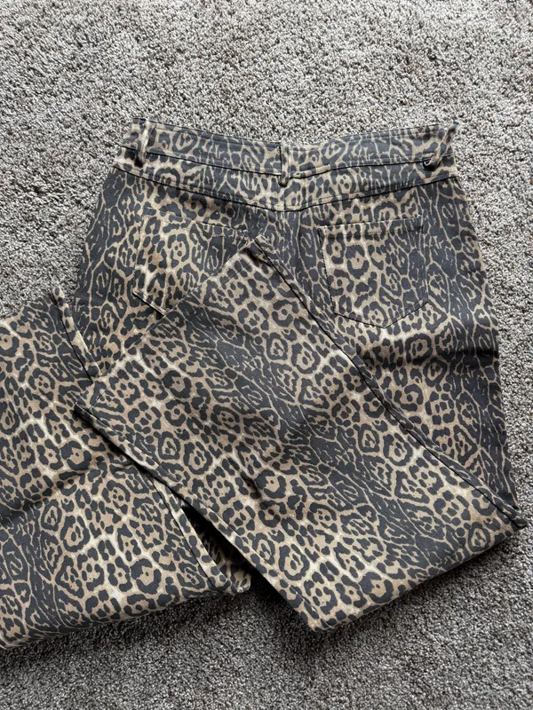 Boutique Leopard Jeans - Image 4