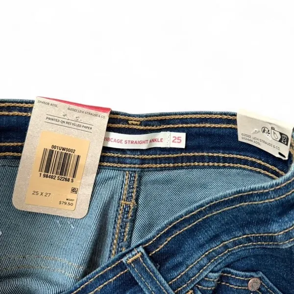 Levi’s women’s blue Riveted Ribcage Straight Ankle Jeans - Image 4