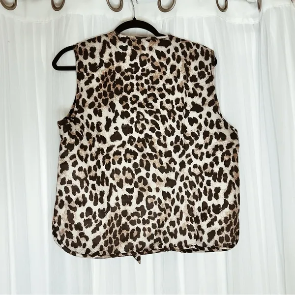Source Unknown Brown and Tan Tie Front Sleeveless Blouse - Image 2