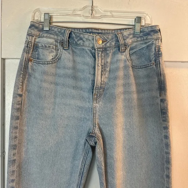 American Eagle Mom Jeans - Image 2