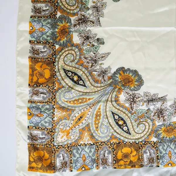 Cream Paisley Floral Scarf Wraps Gold - Image 4