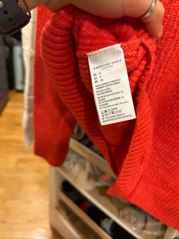 American eagle sweater - Image 4