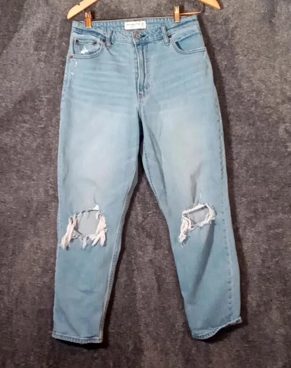 Abercrombie & Fitch The mom high rise curve love women's jeans size 28 - Image 2