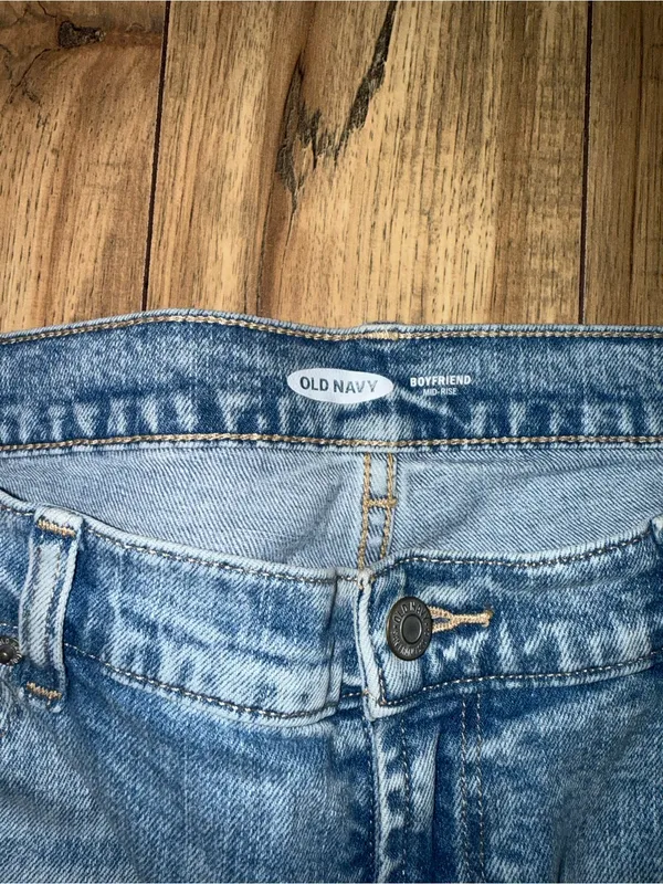 Old navy jeans - Image 4