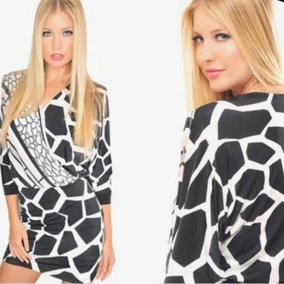 Analili black white and blush pink giraffe print dress size XS - Image 2