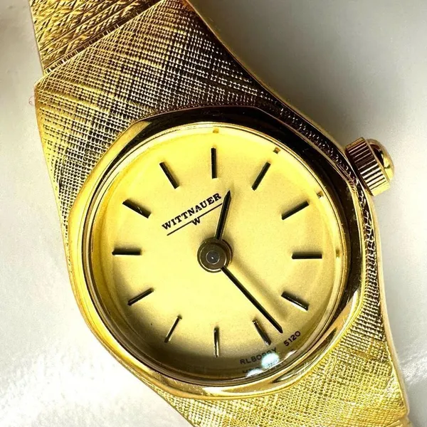 Wittnauer gold tone vintage watch - Image 2