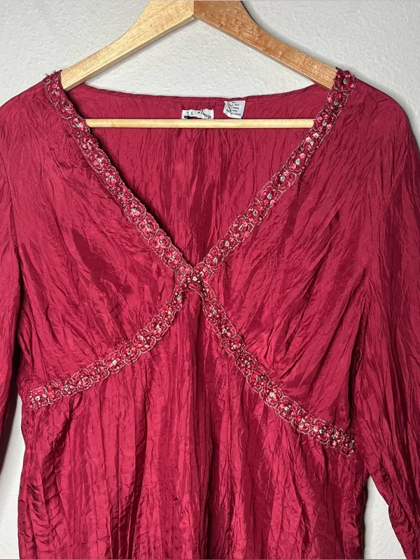Vintage Red Textured Silk Beaded Neckline Babydoll Top Vampy Y2K Fairy Blouse - Image 4