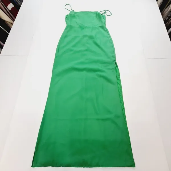 Superdown Addison Maxi Dress in Kelly Green Medium - Image 3