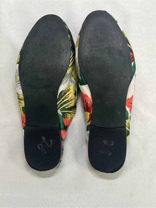 Steve Madden Multicolor Floral Bee Embroidered Slip-On Mules - Image 9