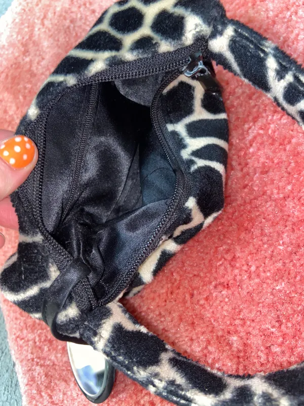 Tri Coastal Design Leopard Small Purse - Image 5