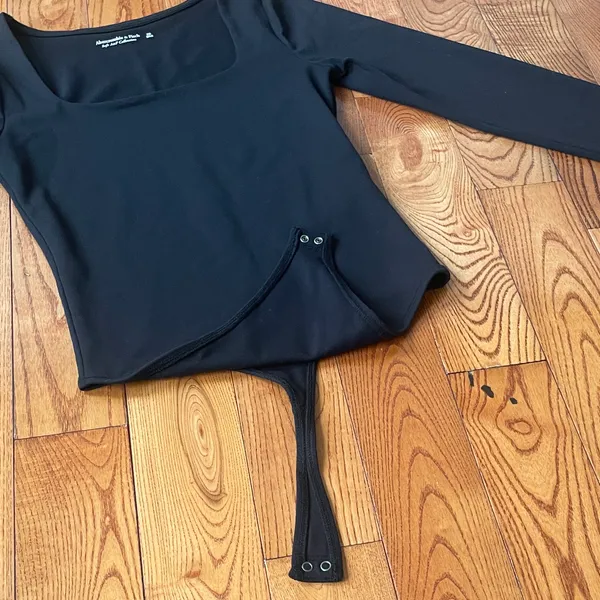 Abercrombie and Fitch Soft Seamless Square Neck Bodysuit - Image 3