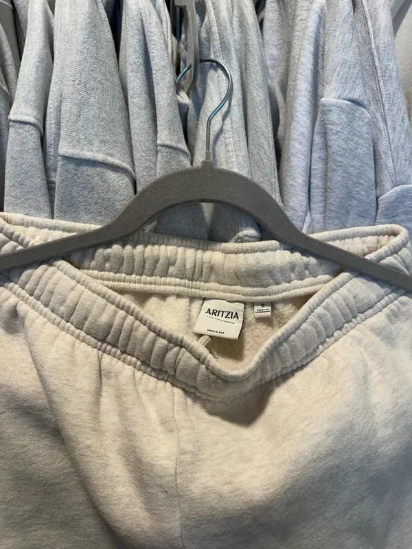 Aritzia Mega Sweatpants - Image 4