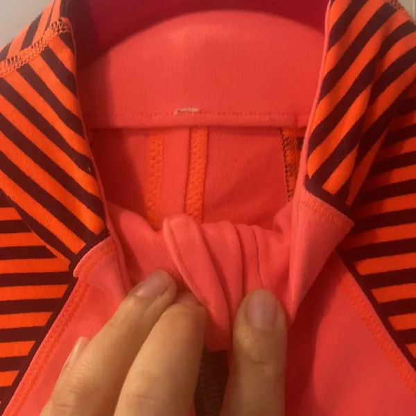 Lululemon Forme Jacket Light Flare / Classic Stripe Light Flare Size 8 EUC - Image 8