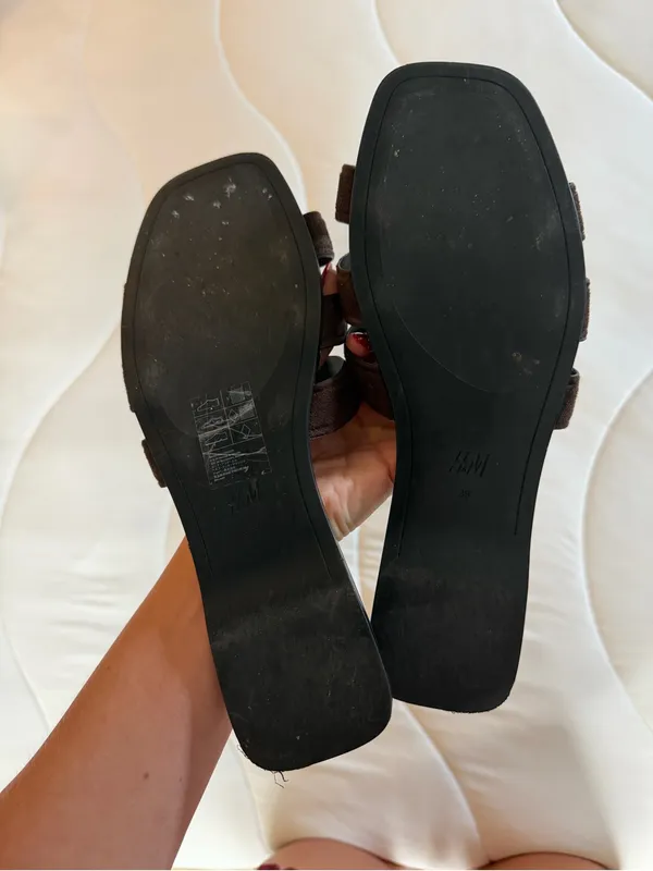 H&M Women’s Brown Suede Slide Sandals - Image 3