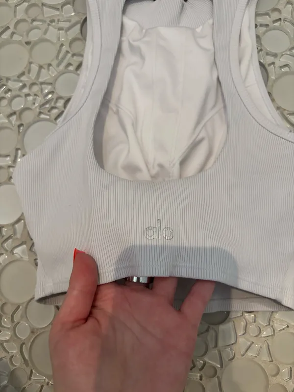 Alo Yoga Tank Top - Image 3