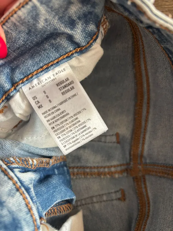 American Eagle Jeans - Image 5