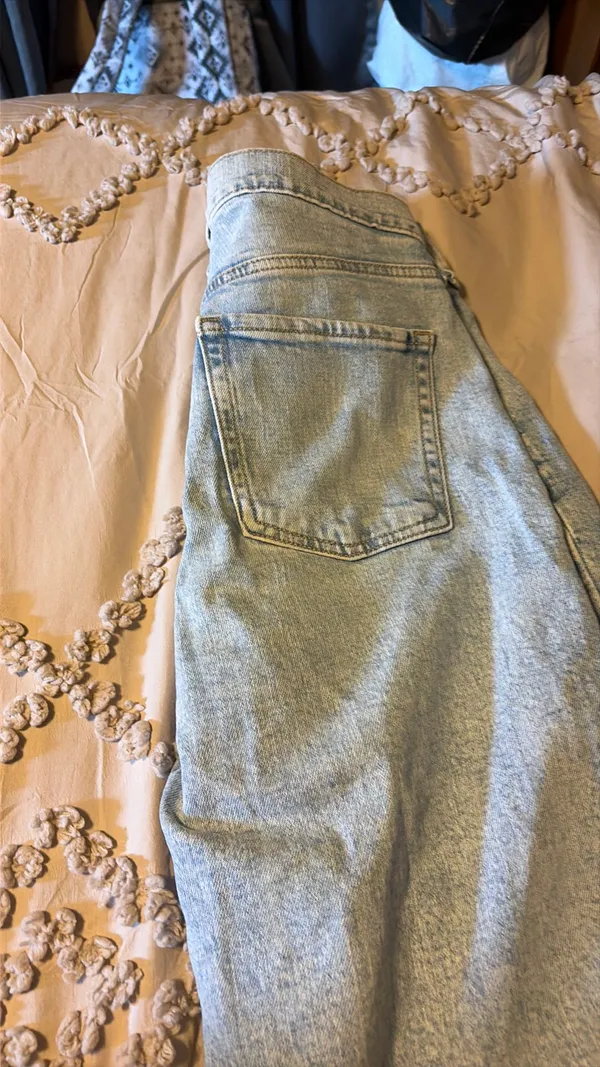 Old Navy Sky High Straight Leg Jeans - Image 2