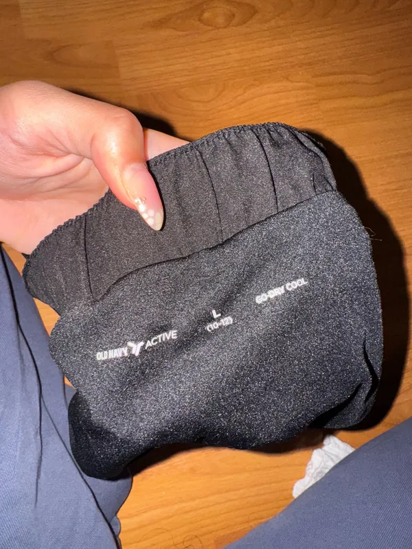 Old Navy Active Shorts - Image 3