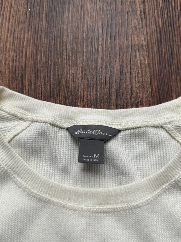 NWOT Eddie Bauer Women's Ivory Thermal Raglan Long Sleeve Waffle Knit Crew- M - Image 5