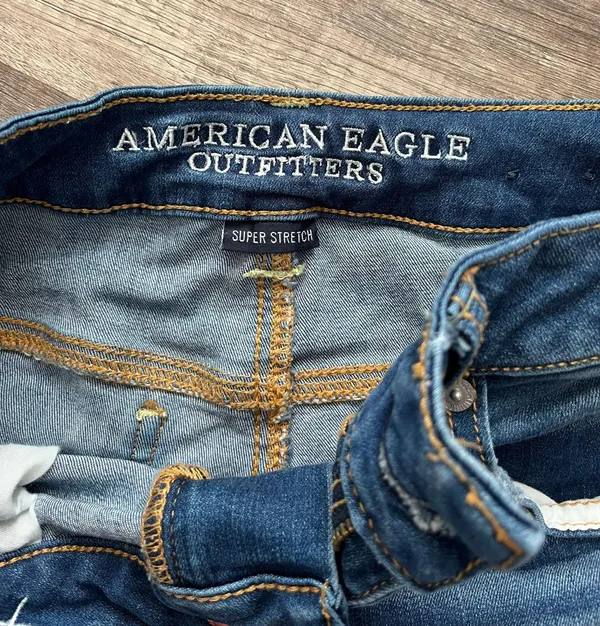 American Eagle Shorts - Image 3