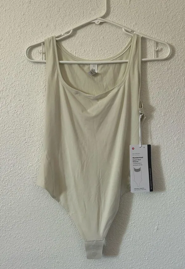 Lululemon Wundermost Nulu Square-Neck Sleeveless Bodysuit in bone sz M nwt - Image 5