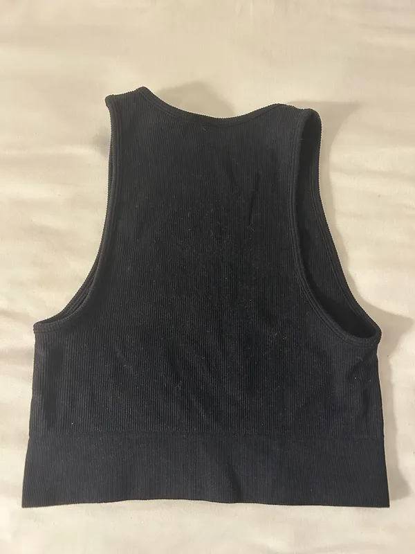 Babaton Aritzia Black Ribbed High-Neck Cropped Tank Top - Image 2
