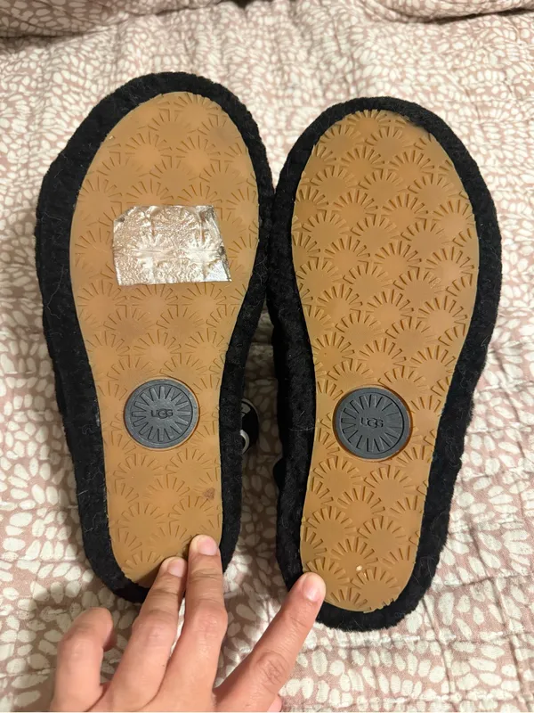UGG Fluff Yeah Slide black size 6 - Image 6
