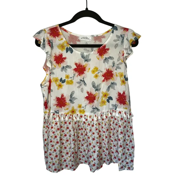 Emily Wonder Floral Babydoll Blouse Beachy Cap Sleeves Tassel Trim Women's sz. M - Image 4