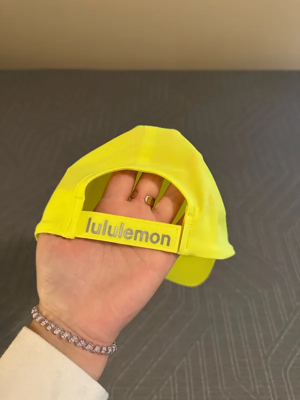 Lululemon hat - Image 4