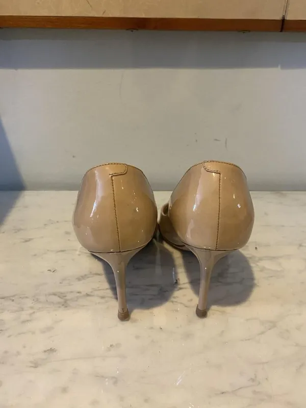 Jimmy Choo Shoes Womens Size 5.5 Beige Patent Peep Toe High Heel Pumps Italy - Image 3