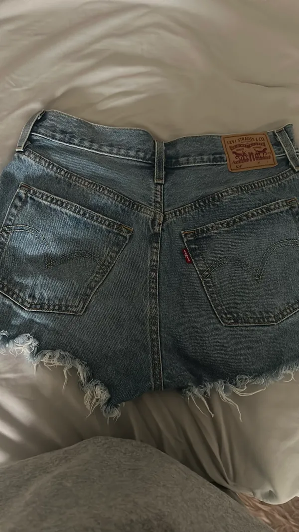 Levi’s - Image 2