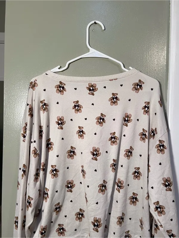 American Eagle Women’s Size Large Lounge Sweatshirt Beige Teddy Bear Print Heart - Image 9