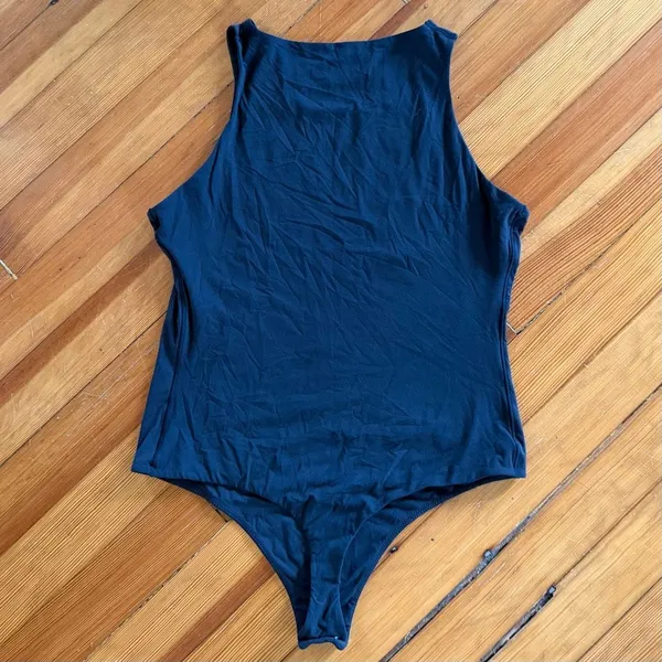 Skims Fits Everybody High Neck Bodysuit in Black Size XL - Image 4